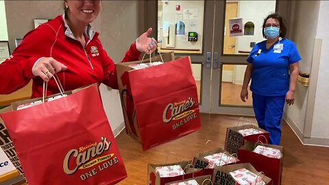 Raising Cane's delivering meals to health care workers