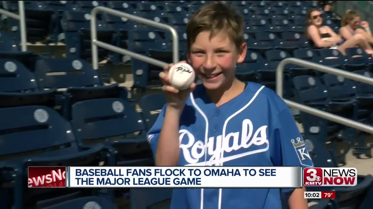 Fans pack TD Ameritrade Park for Royals-Tigers game