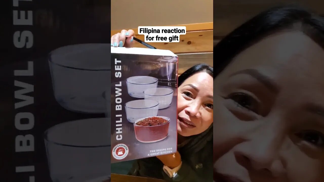 Filipina reaction for free giftš¤£