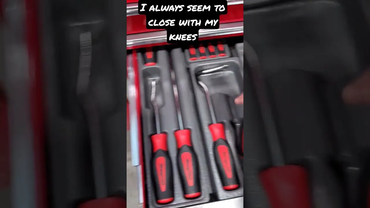 Knee closing technique