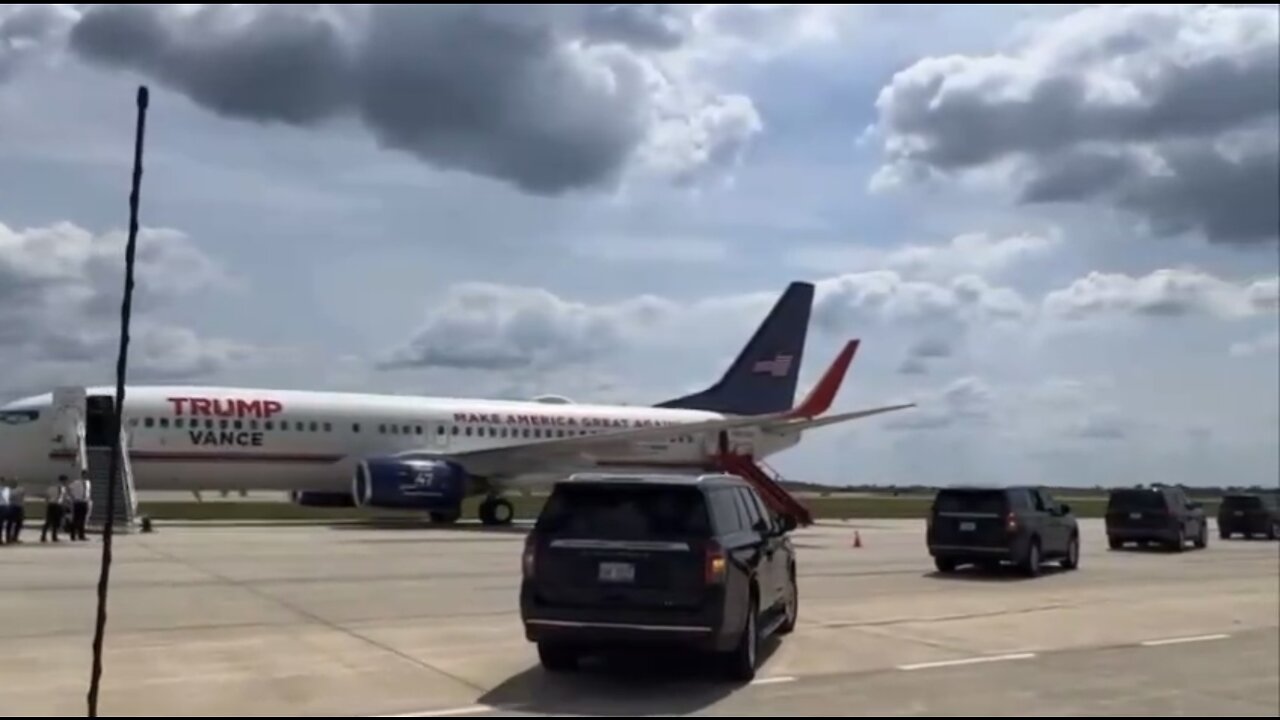 TRUMP❤️🇺🇸🥇🪽MOTORCADE🤍🇺🇸🏅TRUMP FORCE ONE🇺🇸🛫TRUMP FORCE TWO💙🇺🇸🏅🪽🛩️⭐️