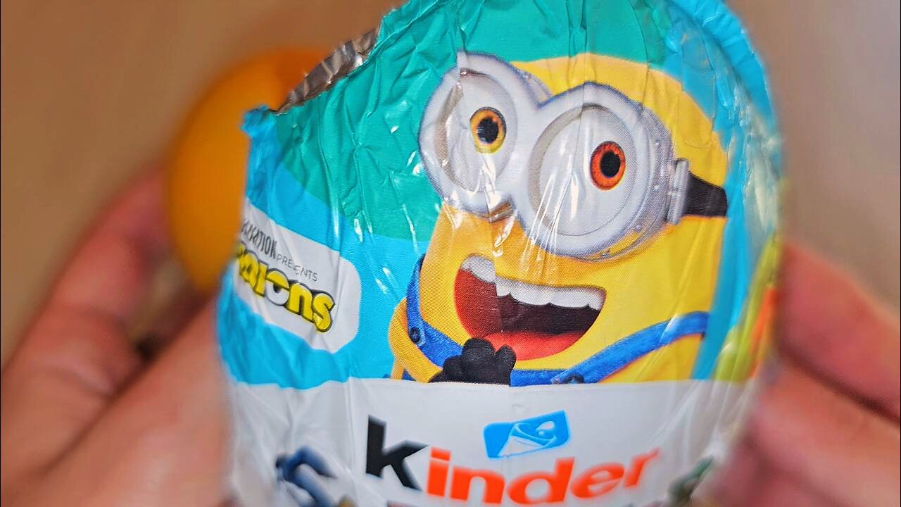 ILLUMINATION's Despicable Me, Maxi Kinder Surprise Minions egg 2024