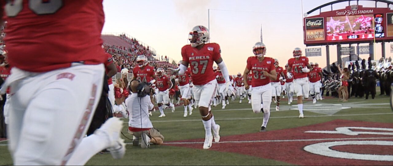 UNLV Rebels play last home opener at Sam Boyd Stadium