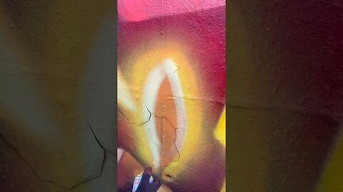 INSANELY BEAUTIFUL GRAFFITI PIECE 😱 #graffiti #graffitiart #shorts