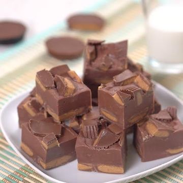 Peanut Butter Cup Fudge