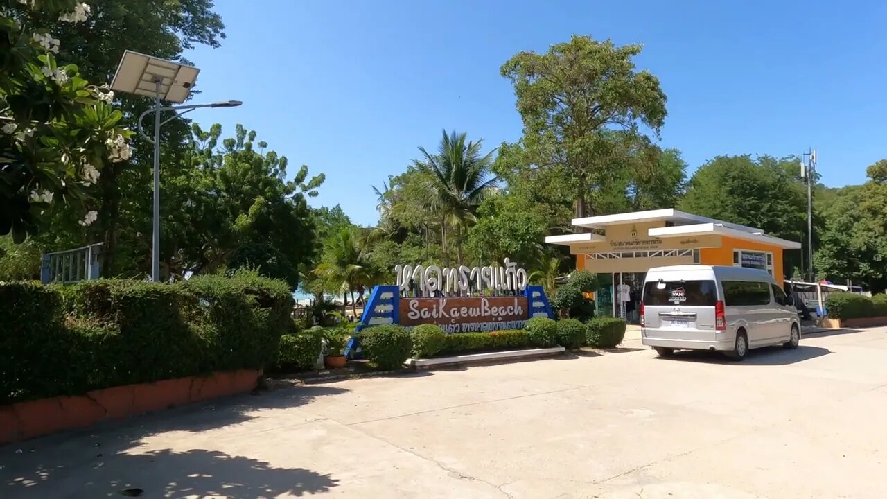 A Tour of Sai Kaew Beach, Sattahip, Thailand on a Gorgeous Day