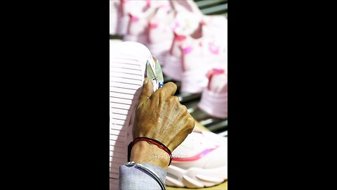 How They Finish & Pack High-Quality Shoes in the Factory!