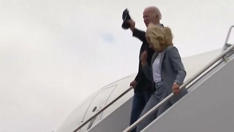 Biden Takes No Questions As He Arrives In Maui After Multiple Vacations, Refusals To Comment