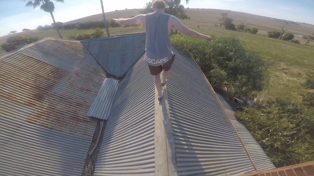 STUCK on TOP OF ABANDONED HOUSE??