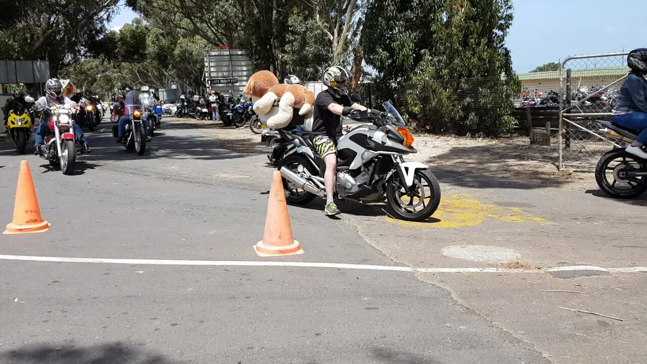 SOUTH AFRICA - Cape Town - 37th Annual Cape Town Toy Run (Video) (BuP)