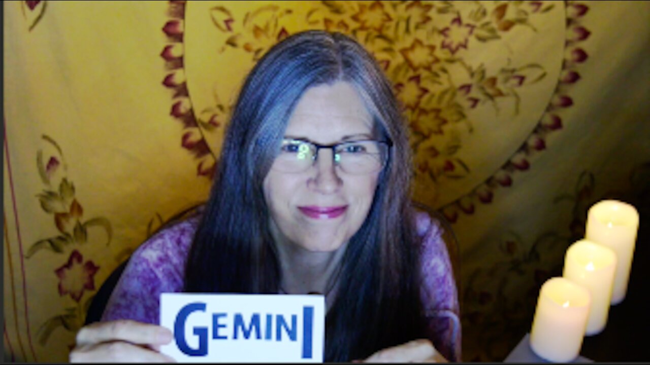 Gemini Weekly Tarot Reading - May 10-16, 2021