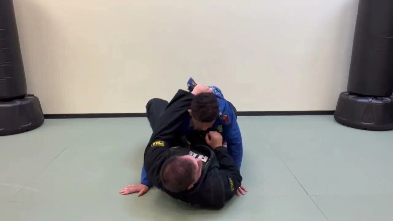 Another Variation to set up your "TRIANGLE SUBMISSION" #bjj #jiujitsu #bjjlifestyle