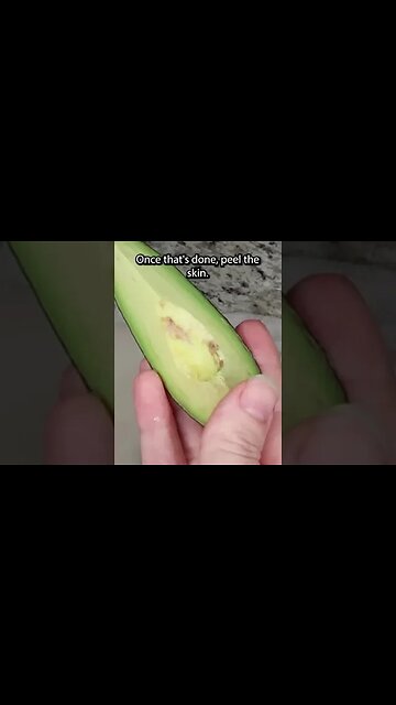 How To Get ALL Of The Avocado Out Of The Skin #avocado