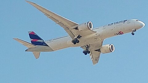 Boeing 787-9 Dreamliner CC-BGT coming from Miami to Fortaleza
