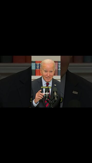 Teleprompter absolutely DESTROYS Joe Biden
