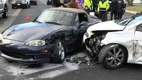 Vehicle Hits Turning Big Rig Causing Multi Car Crash West Sacramento