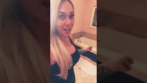 THIS SUITE IS MASSIVE! #shorts #lasvegas #trending #shortsvideo #usa #best #fun #birthday #weekend