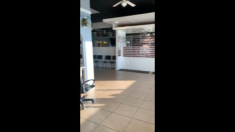 How to know you are in a Redneck nail salon