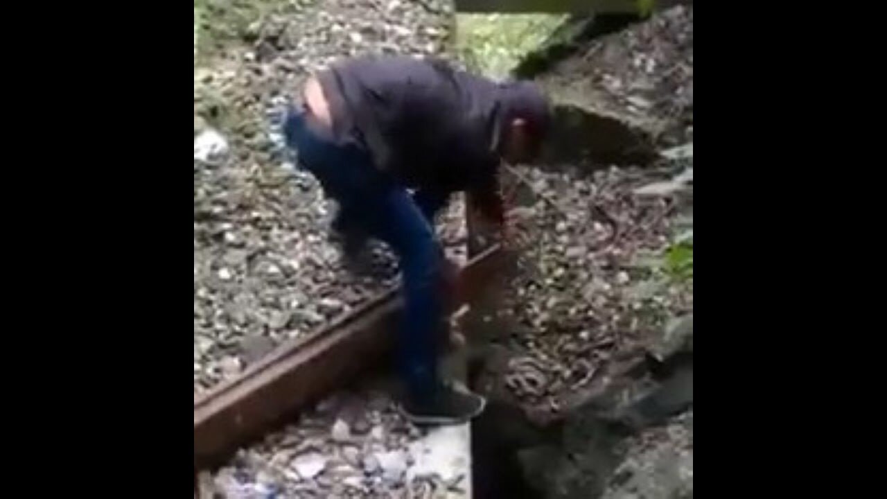 How Not To Remove A Rail Rod And Your Balls In One Easy Lesson