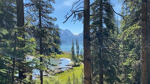 lake minnewanka