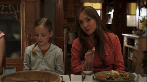 Heartland 1804 Family Dinner Scene