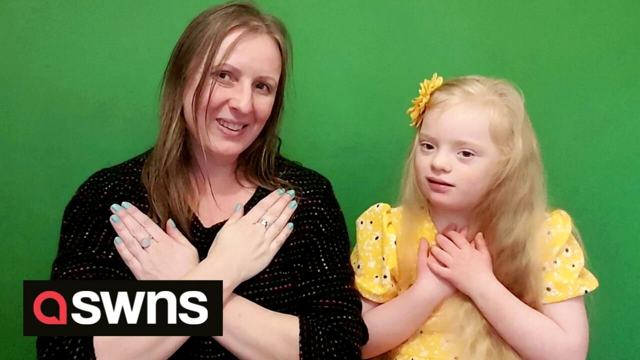 UK mum wins award from PM after creating youtube series on Makaton language programme