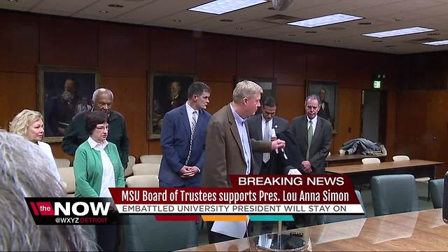 MSU Board of Trustees says it still supports Pres. Lou Anna Simon, she will stay on