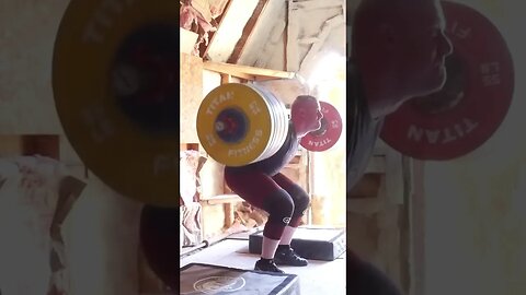 220 kg / 485 lb - Back Squat