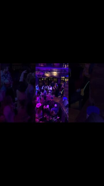 Kid Rock Bar Jordan Mantz singing to a fan