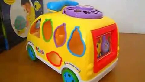 Axel F car/bus thing
