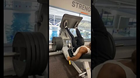 How many plates is my max? #fyp #tiktok #tiktokviral #gym #legday #gymlover #shortsfeed #shorts