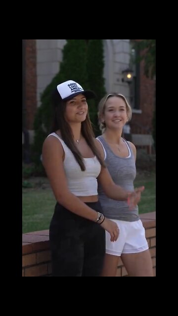 CLEMSON STUDENTS... 🗣️🔥 On Trump: 💬