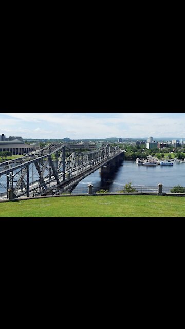 The Quebec-Ontario Border Is Now Open & Here's What That Means