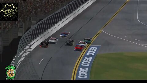 Tough break while running in the lead pack for the @dauntlesstea Toyota Tundra late in the race.