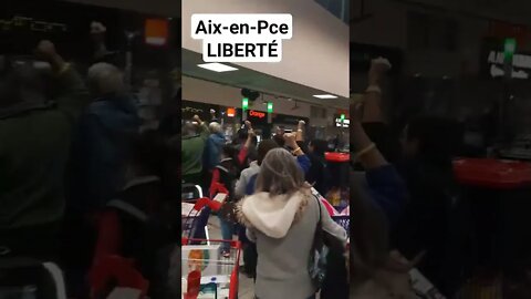 French Protest Mandates By Filling Shopping Carts At Supermarket Then Dumping Them