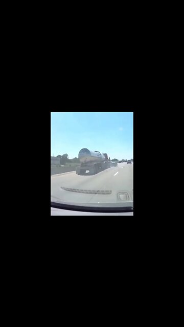 Semi Truck Driver Clips Car #shorts