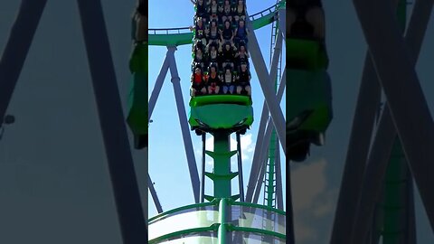 BACK IN GREEN 😎💚🎢 #shorts #rollercoaster