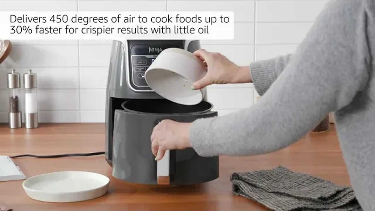 Ninja AF161 Max XL Air Fryer that Cooks, Crisps, Roasts, Bakes, Reheats and Dehydrates