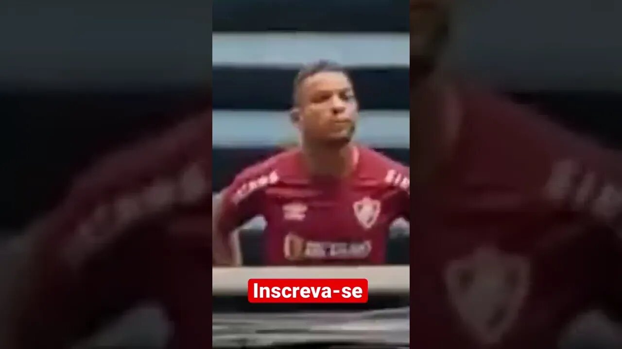 Felipe Melo e torcida do Botafogo faz pouco da torcida #fluminense #botafogo #futebol #short #shorts