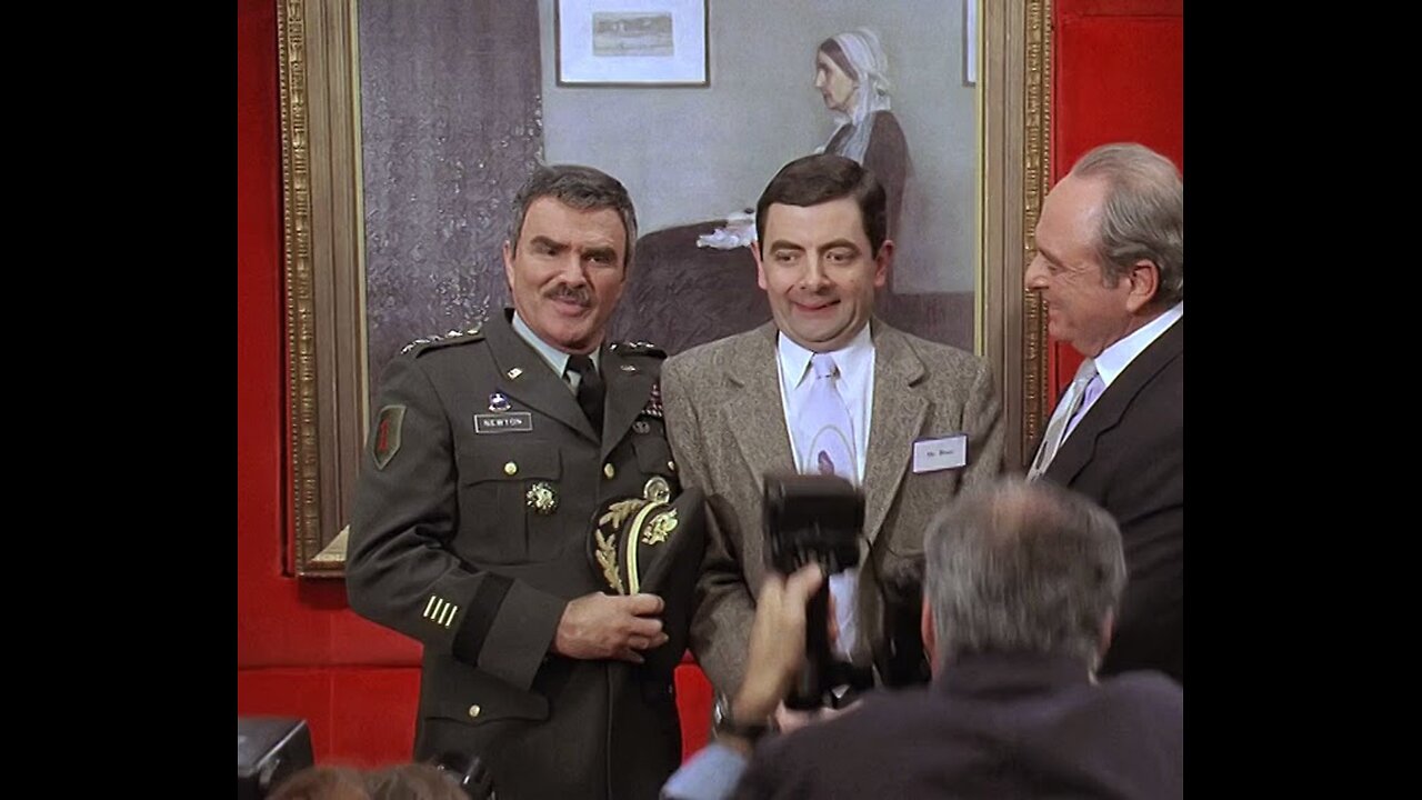 "Mr. Bean’s Hilarious Art Disaster!"