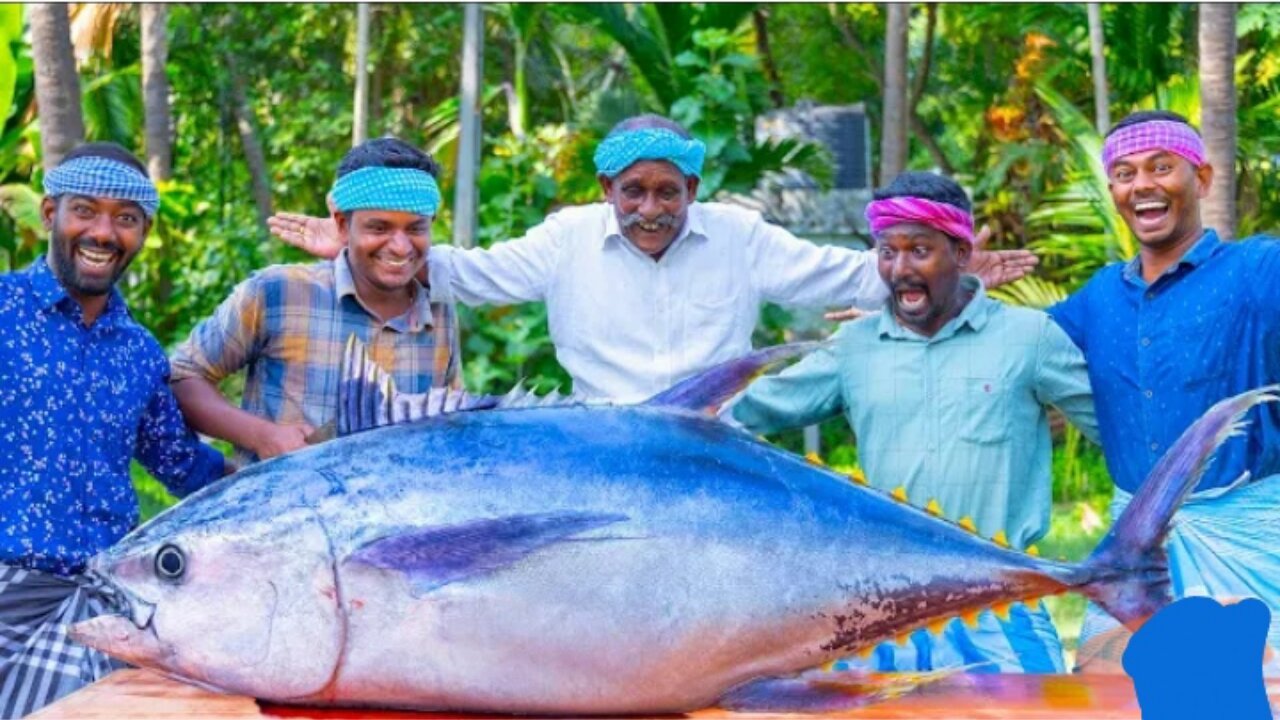 200 pounds BiG tuna fish 🐟 Tuna harvesting and cooking in the village / Tuna fish 🐟 Steak recipe