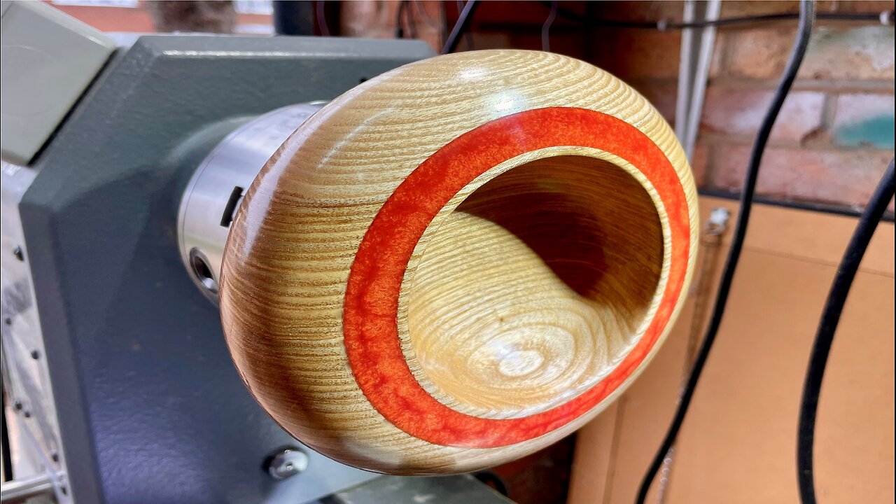 Woodturning an Amazing Bowl with Inlay