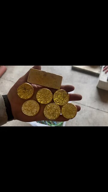 Aluminum bronze ingots and coins/ ASMR Metal Melting