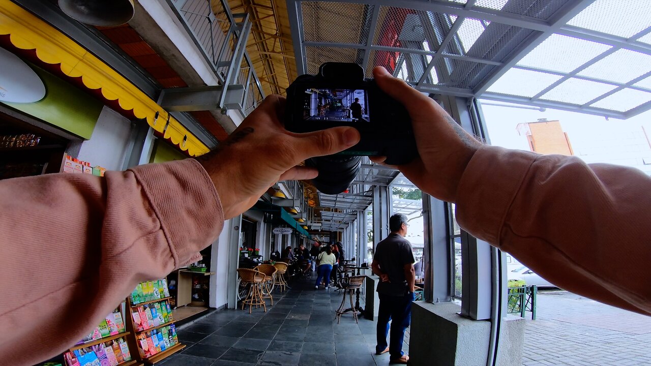 Street Photography in Brazil with lens 35mm