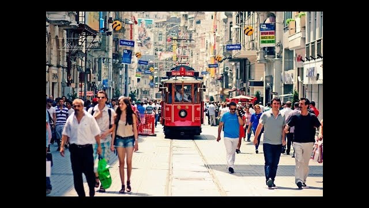 Turkey-istanbul-Beyoğlu-3-galata.