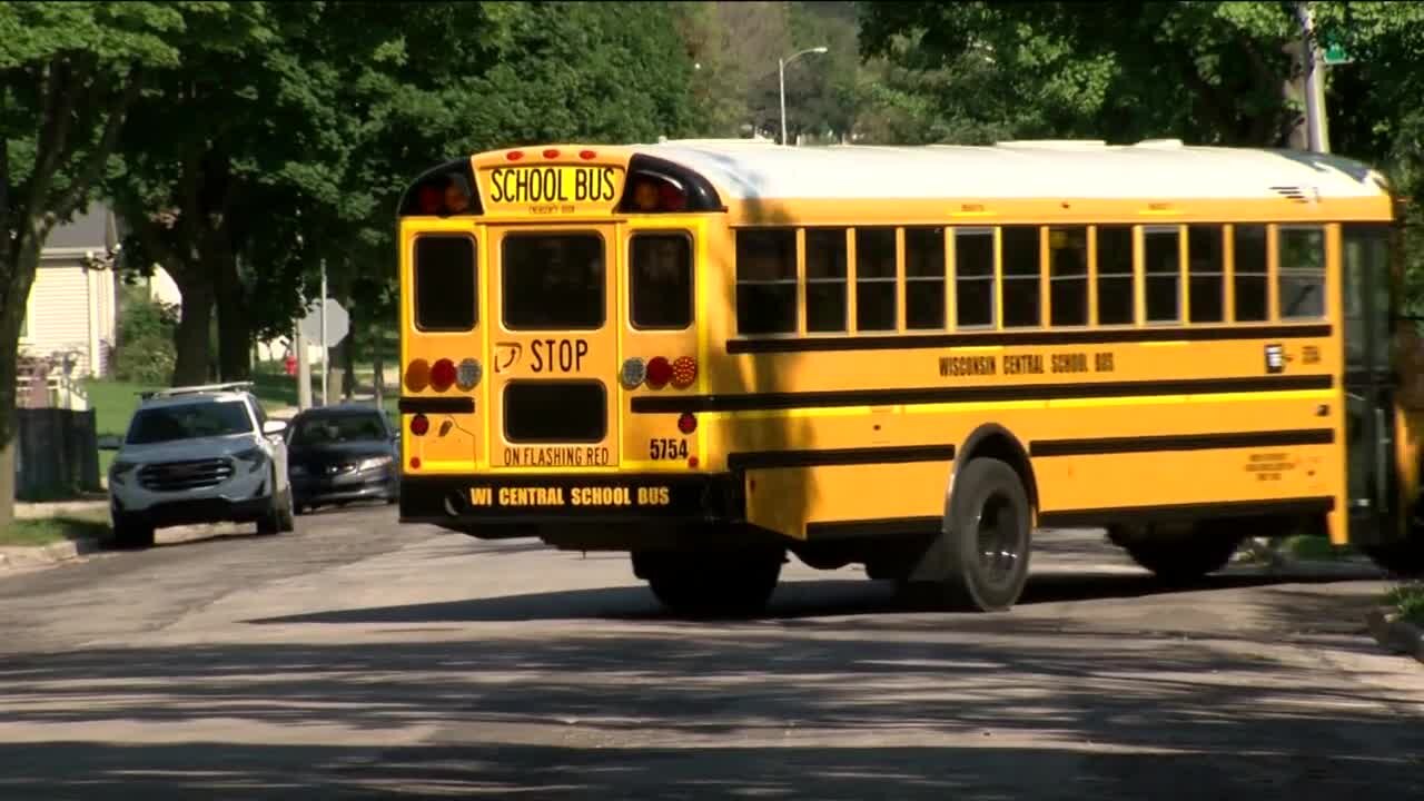 Milwaukee Public Schools hopes to fix bus shortage by the end of the week