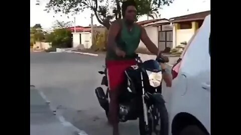 ESSE SABE PILOTAR UMA MOTO, PENSA EM UMA PESSOA QUE TEM O DOM ( MEME ) ( VIRAL ) #SHORTS