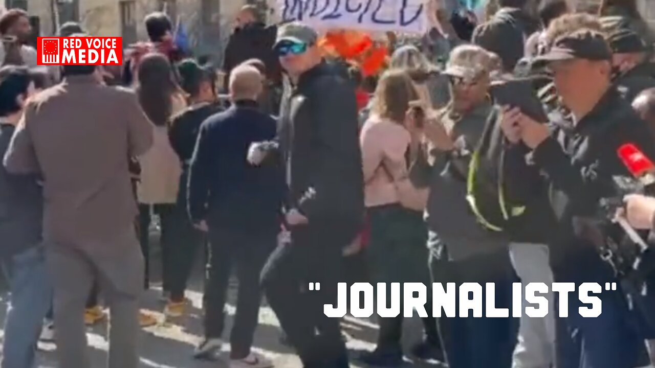 James O'Keefe Trolls Mainstream Media 'Journalists' In Epic Fashion Outside The Manhattan Courthouse