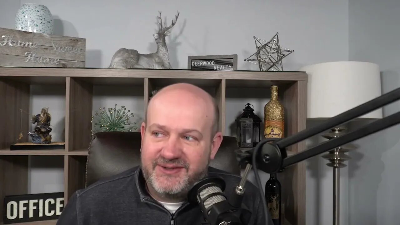 "Do you have any friends on facebook that use marketplace?"[reupload clip]