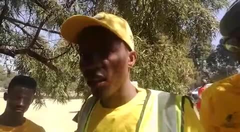 Students walk from North West to Gauteng, demanding #FeesMustFall pardon from Ramaphosa (uHk)